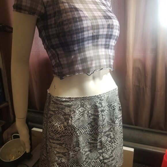 Divided Purple See through crop top - Picture 4 of 4